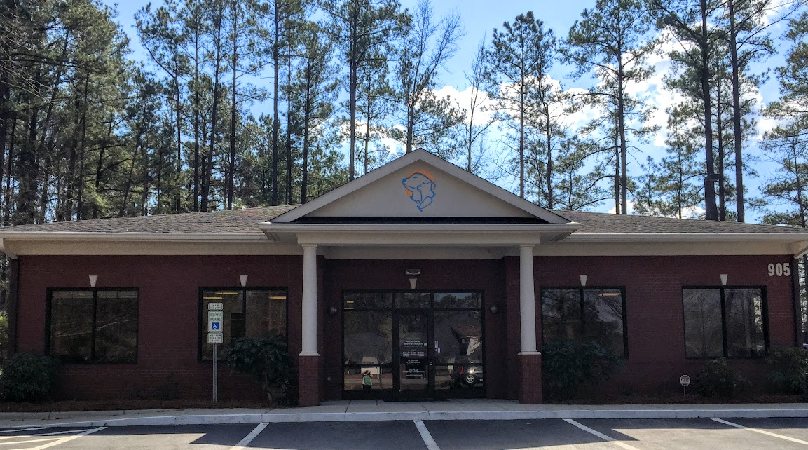 Vet Near Me 27529 - Garner, NC - Raleigh, NC - AMC of Garner